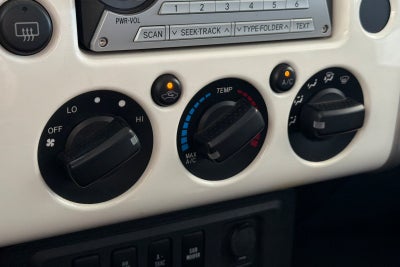 2010 Toyota FJ Cruiser Base