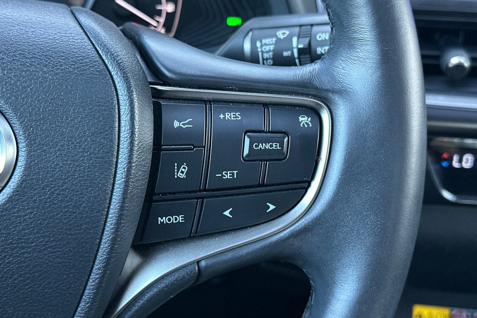 2024 Lexus UX 250h Base