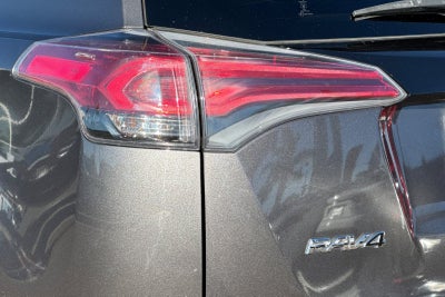 2016 Toyota RAV4 SE