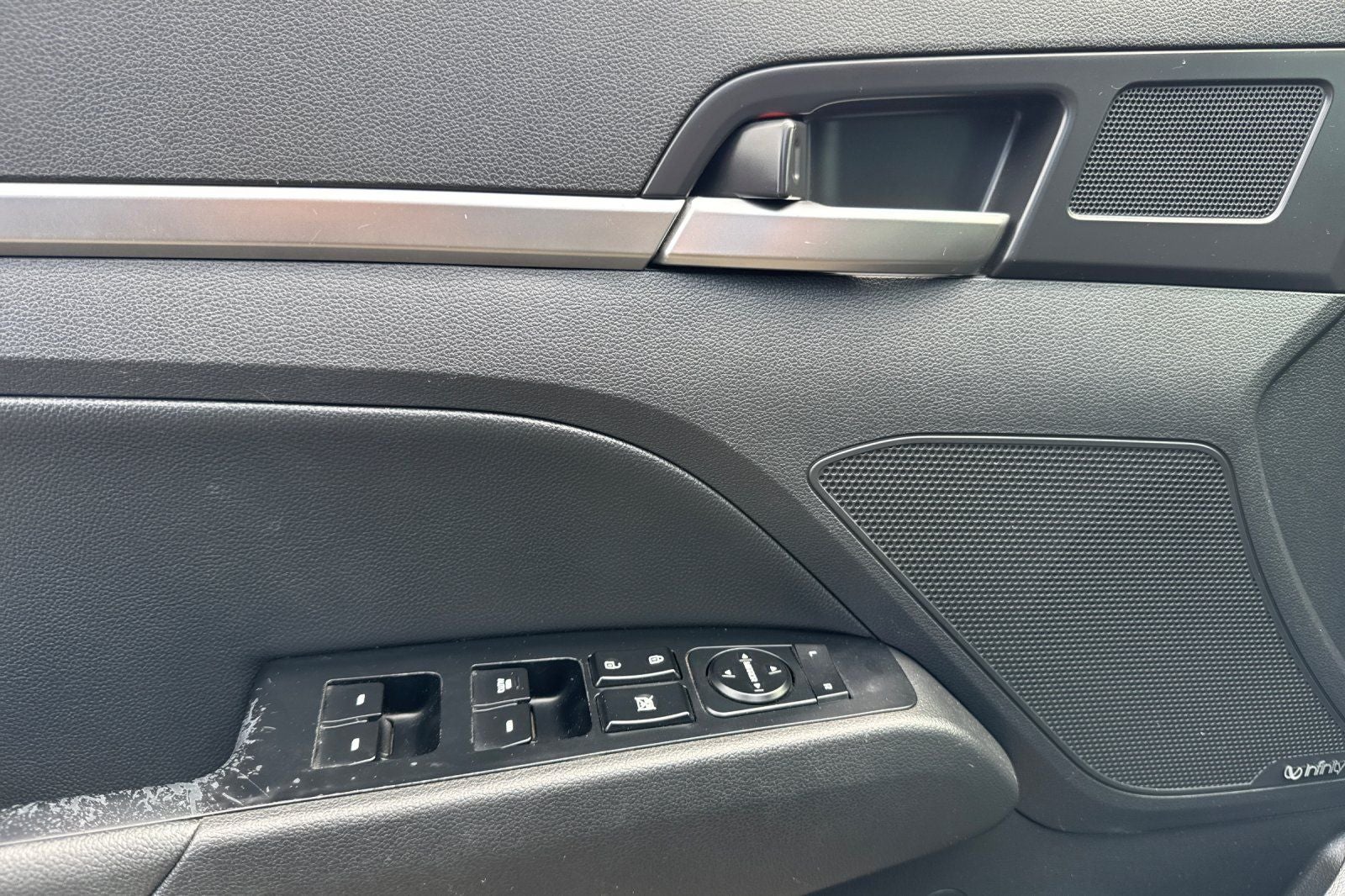 2020 Hyundai Elantra Limited