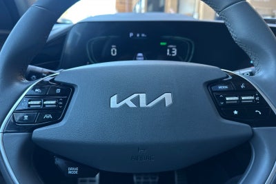 2023 Kia Niro EX Touring