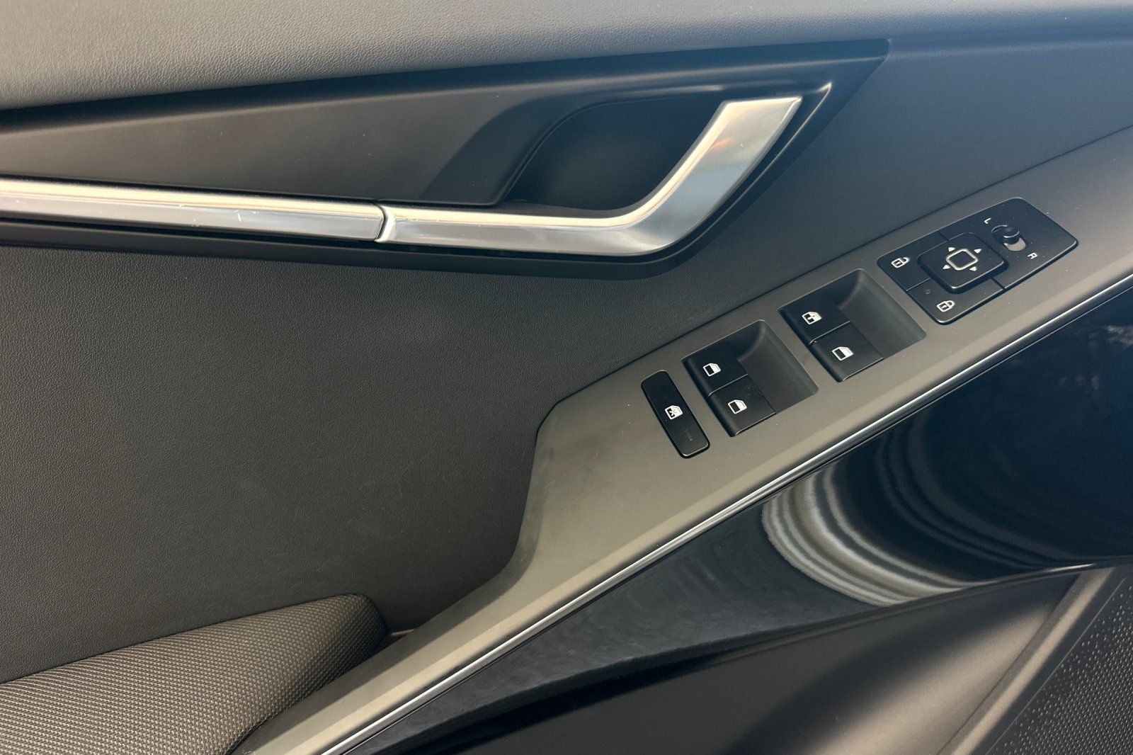 2023 Kia Niro EX