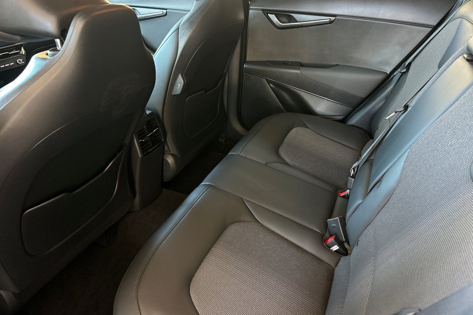 2023 Kia Niro EX