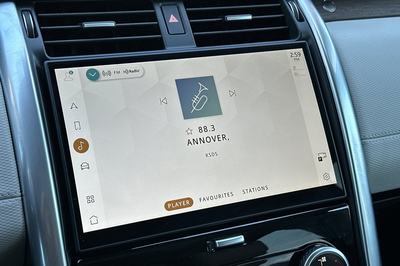 2025 Land Rover Discovery Dynamic SE