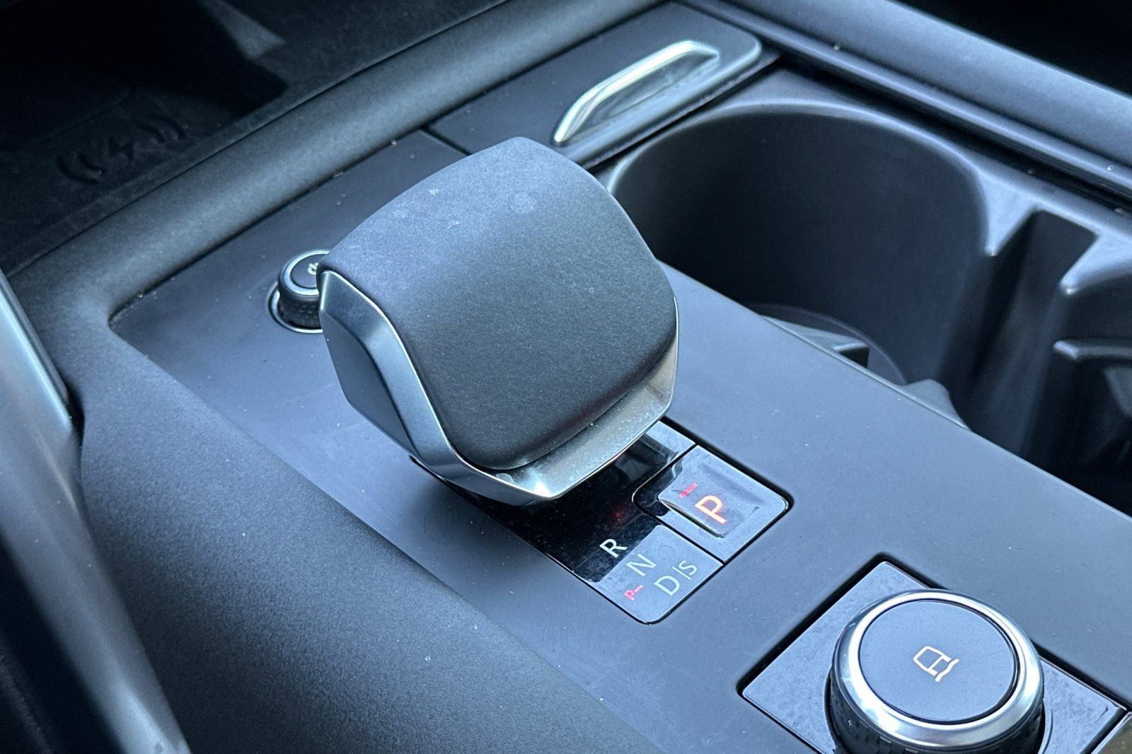 2025 Land Rover Discovery Dynamic SE