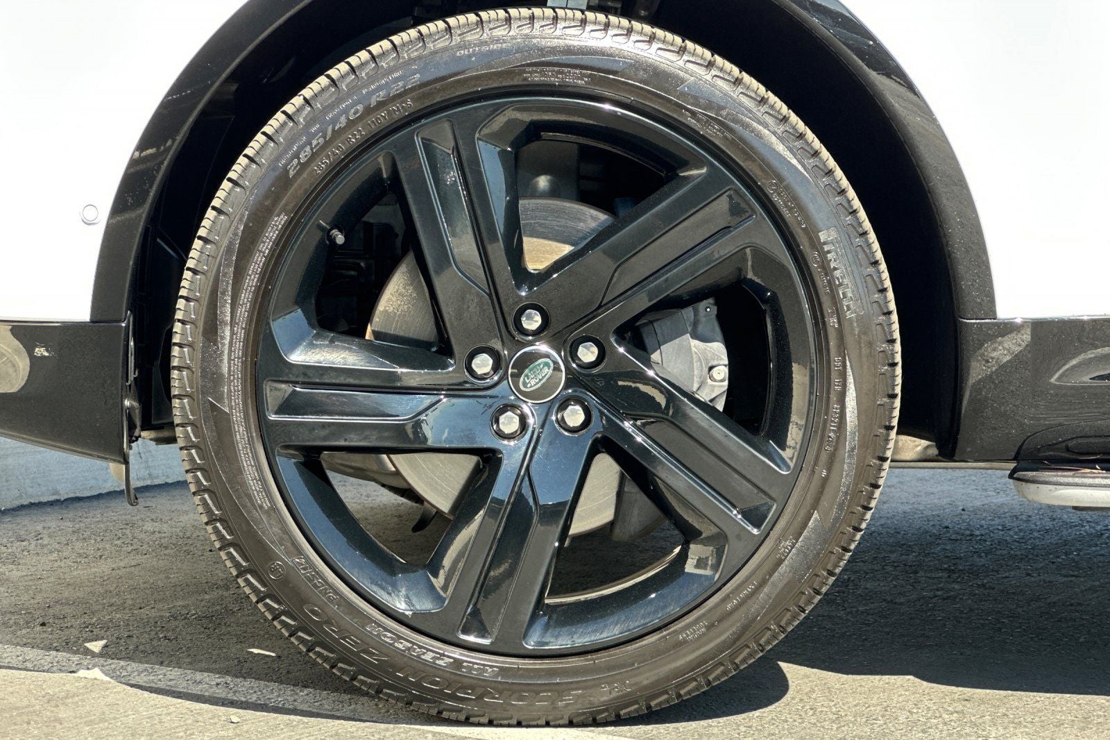 2025 Land Rover Discovery Dynamic SE