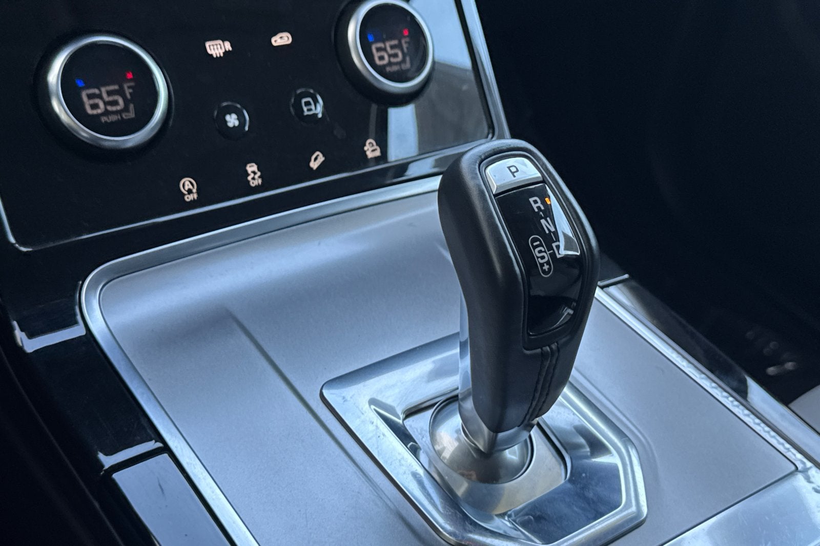 2022 Land Rover Range Rover Evoque S