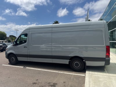 2023 Mercedes-Benz Sprinter 2500 Cargo 170 WB High Roof