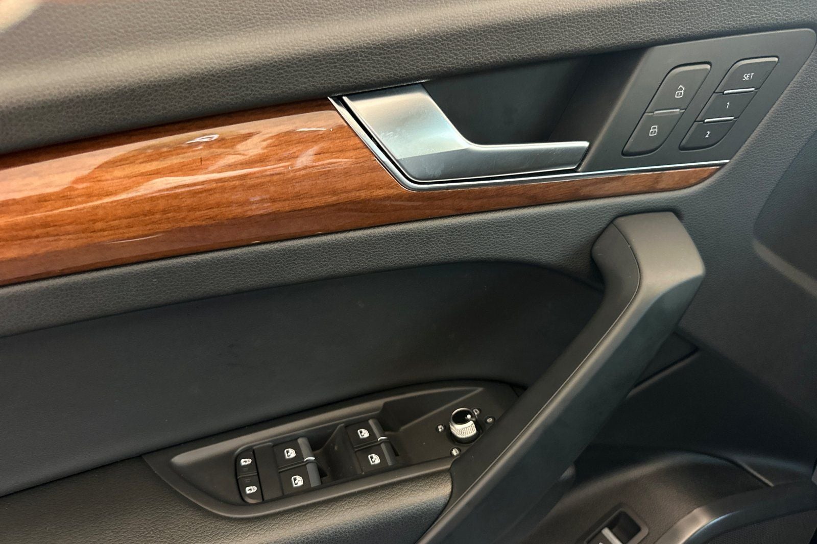 2023 Audi Q5 40 Premium quattro