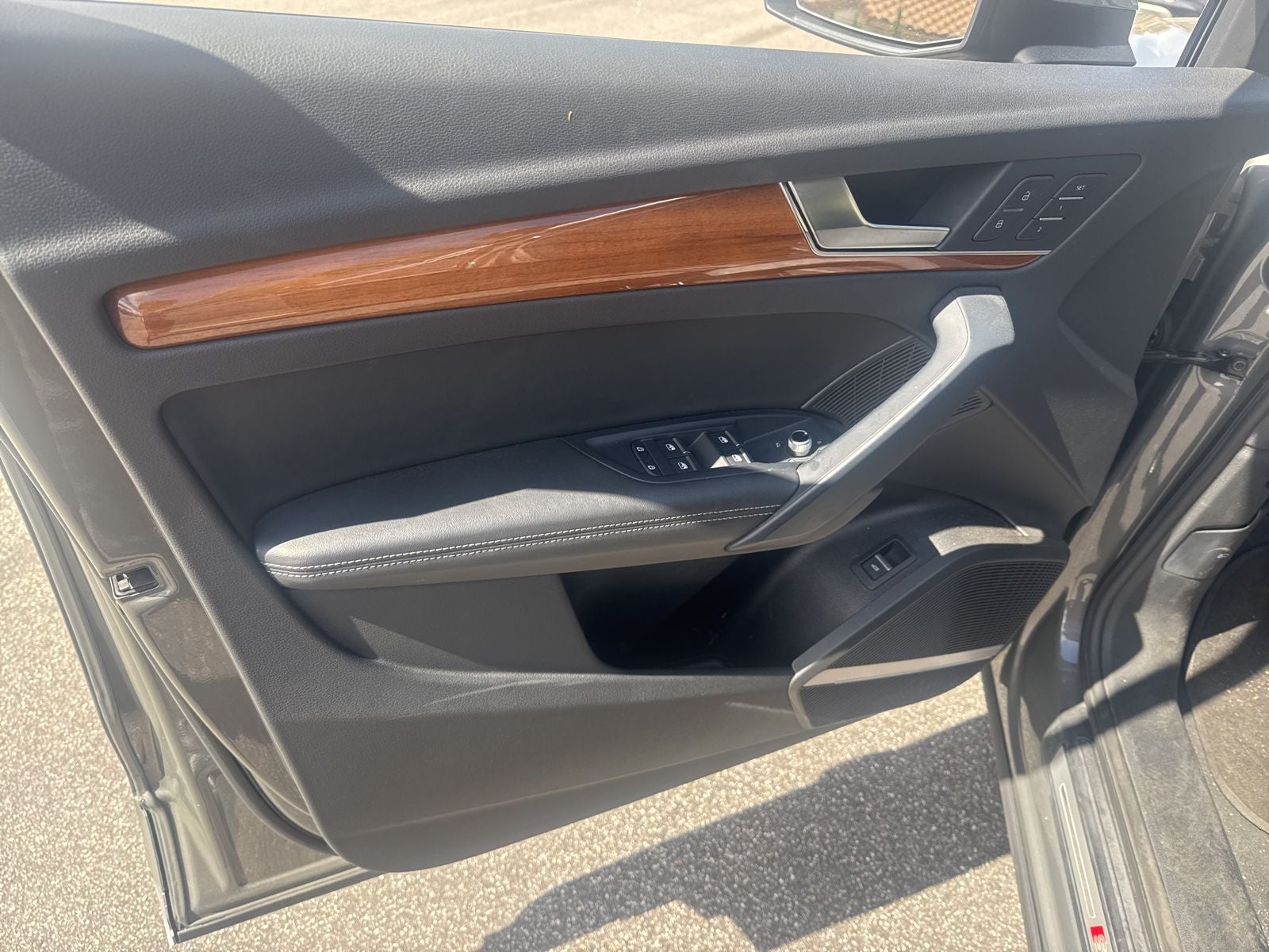 2023 Audi Q5 45 S line Premium quattro