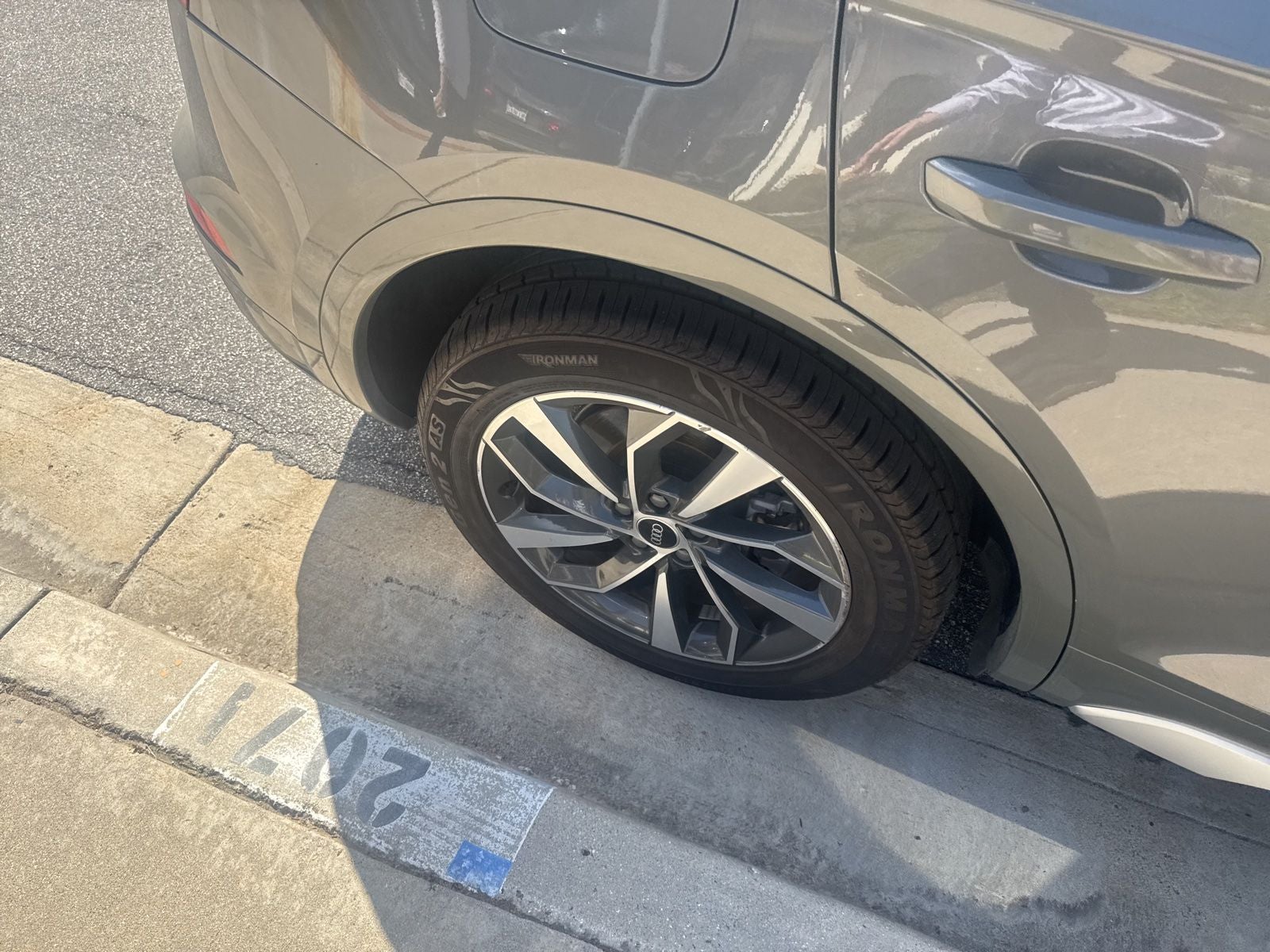 2023 Audi Q5 45 S line Premium quattro