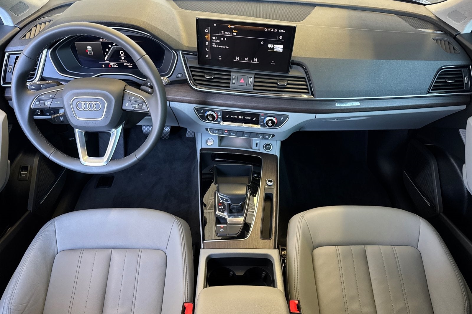 2022 Audi Q5 45 S line Premium quattro