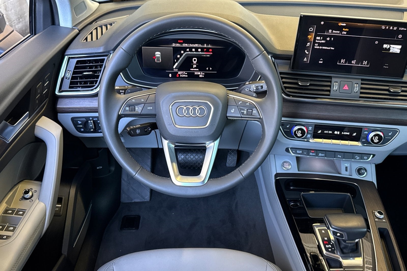 2022 Audi Q5 45 S line Premium quattro