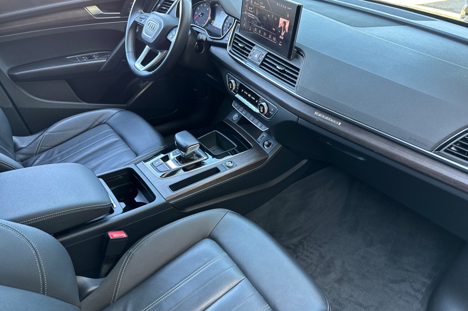 2022 Audi Q5 45 S line Premium quattro