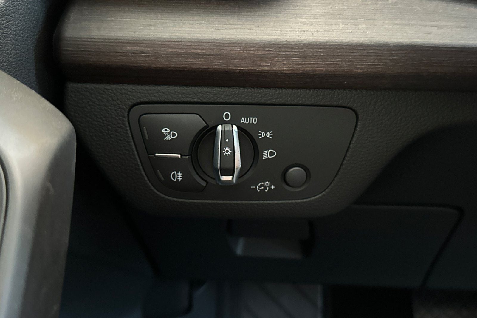 2022 Audi Q5 45 S line Premium quattro