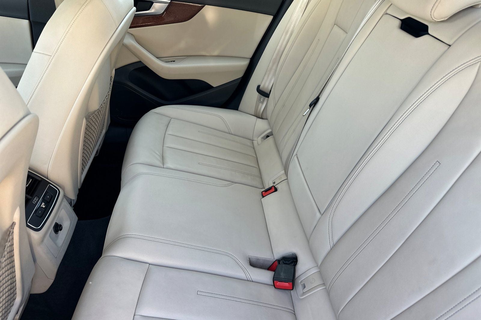 2021 Audi A4 40 Premium quattro