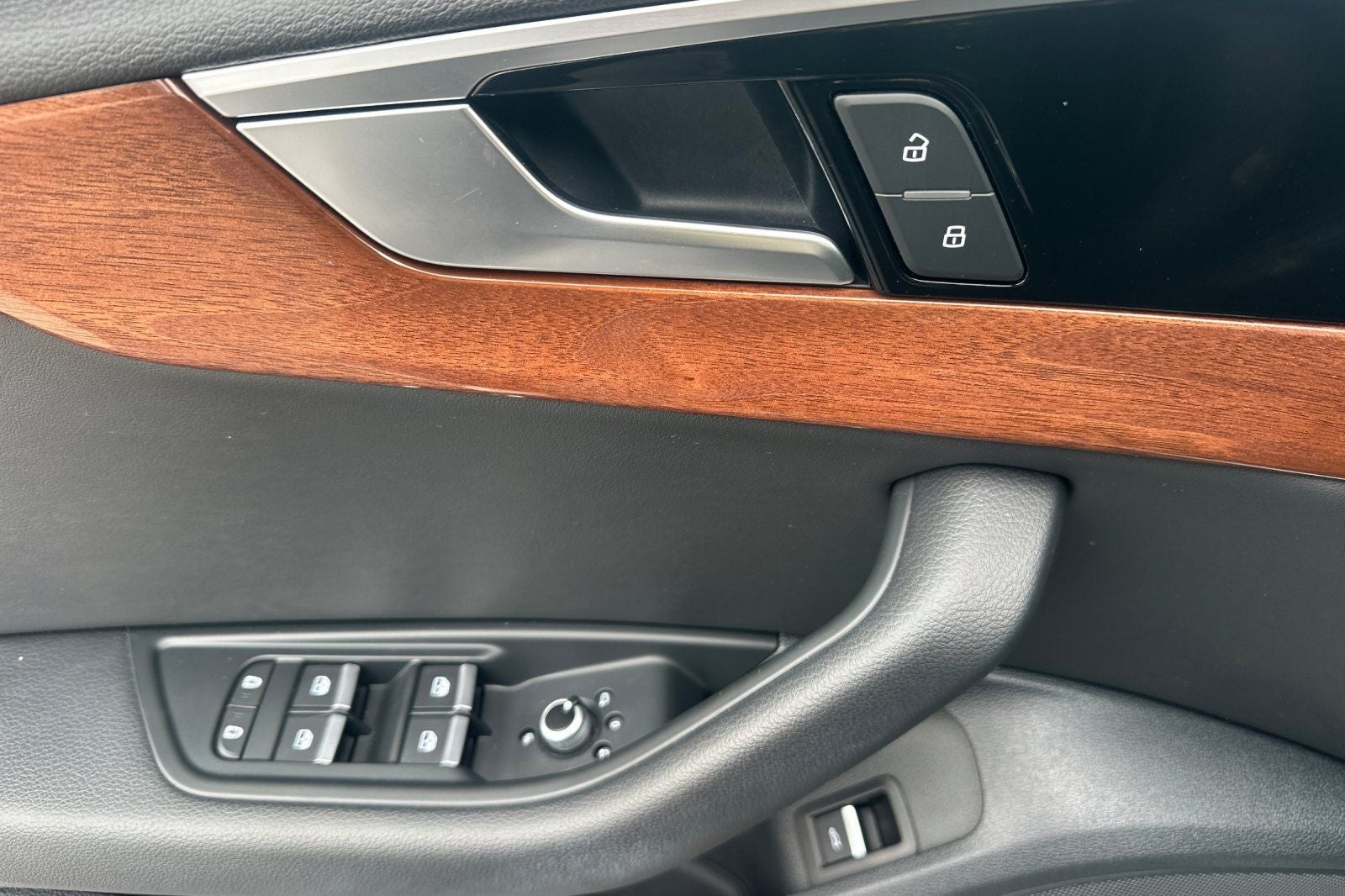 2022 Audi A4 40 Premium quattro