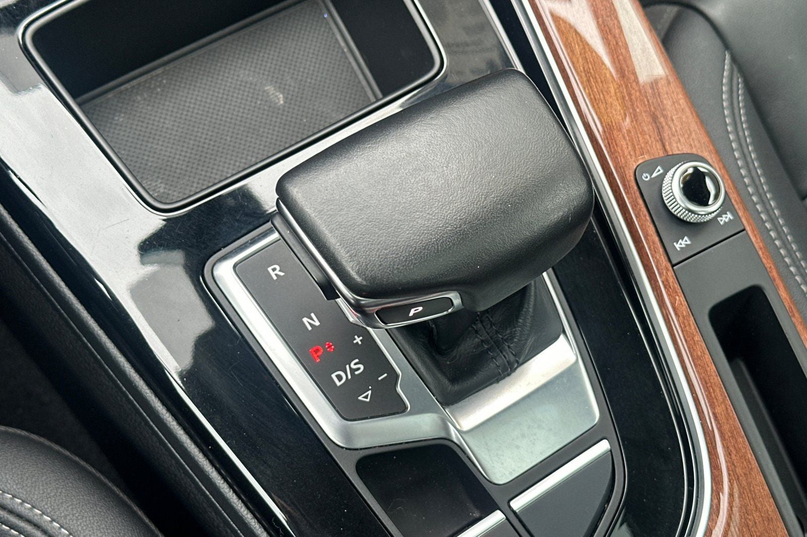 2022 Audi A4 40 Premium quattro
