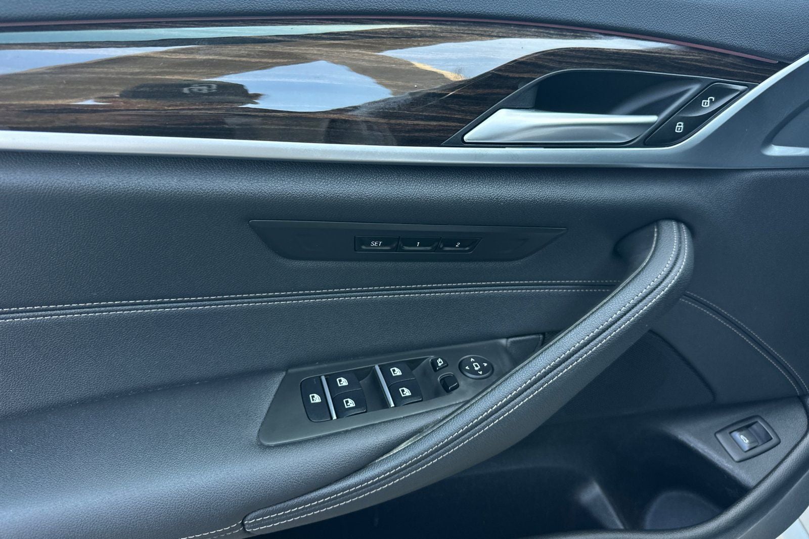 2023 BMW 5 Series 540i