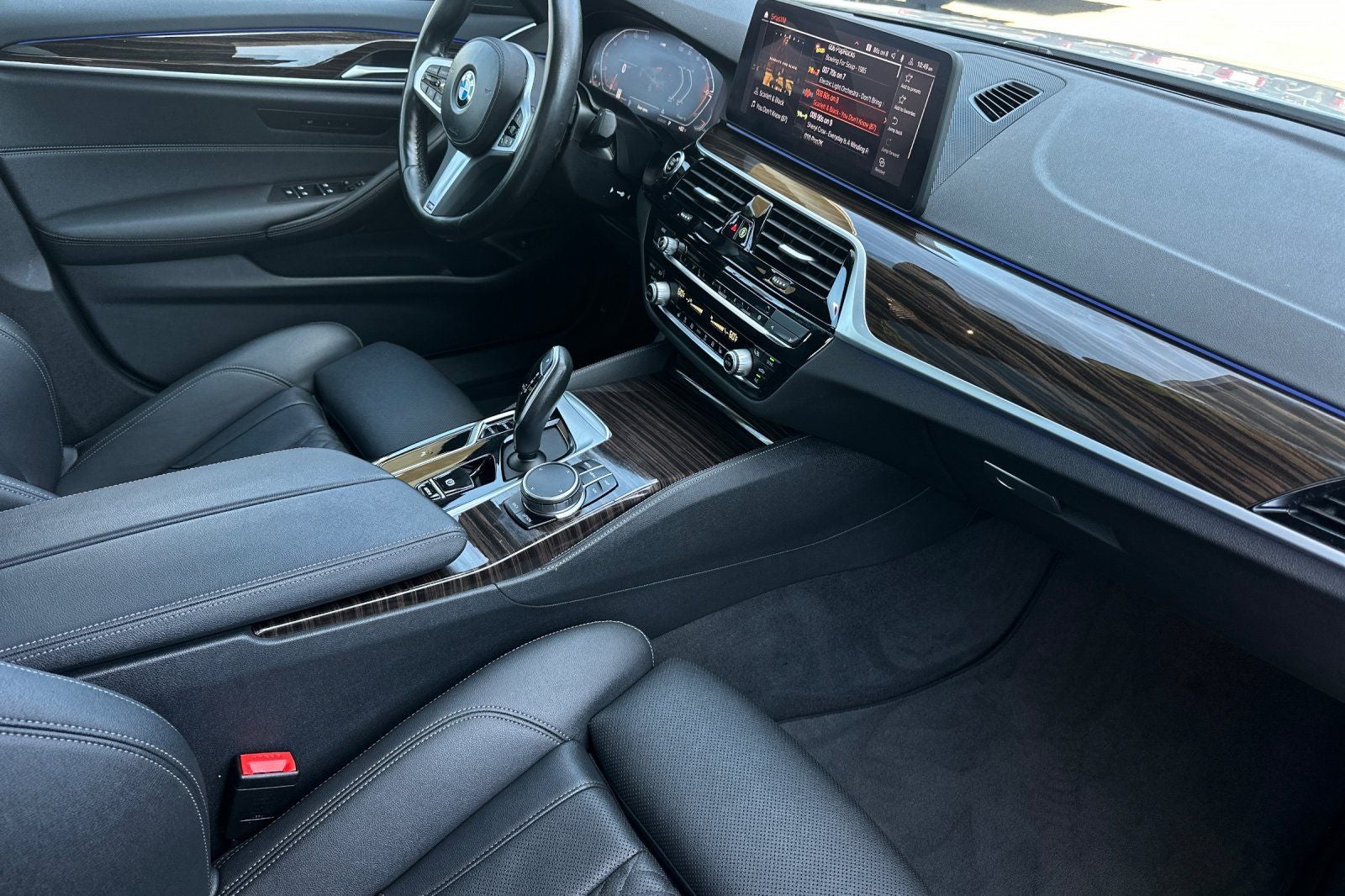 2023 BMW 5 Series 540i