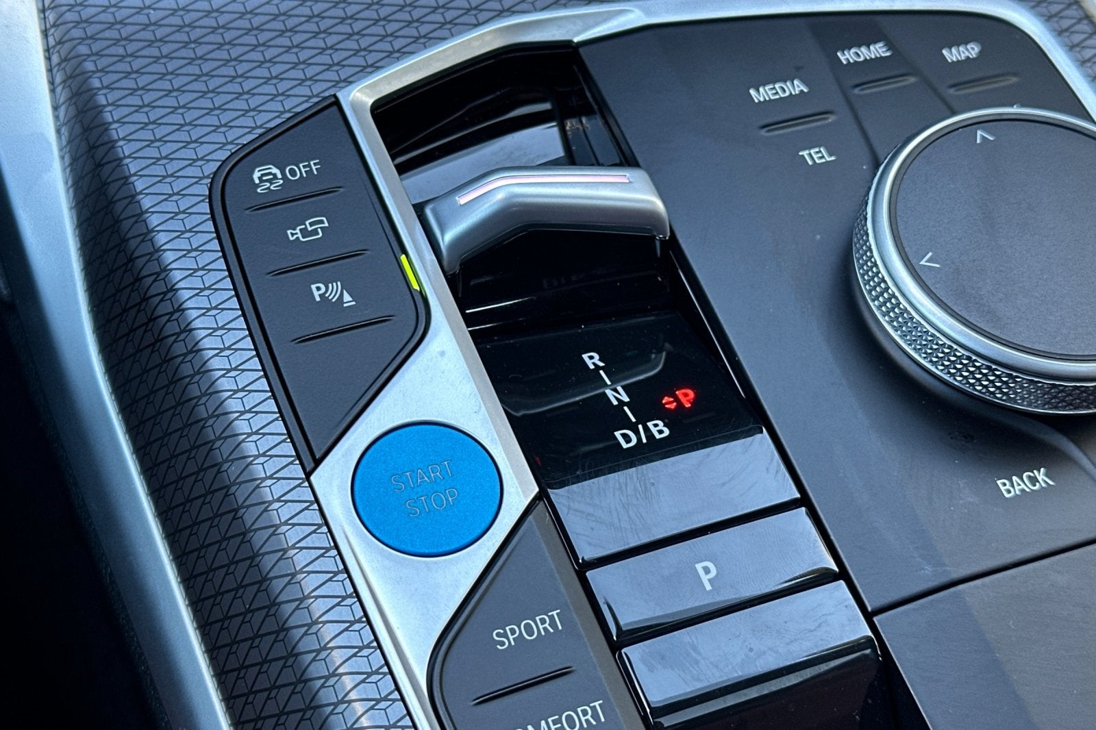 2025 BMW i4 eDrive40