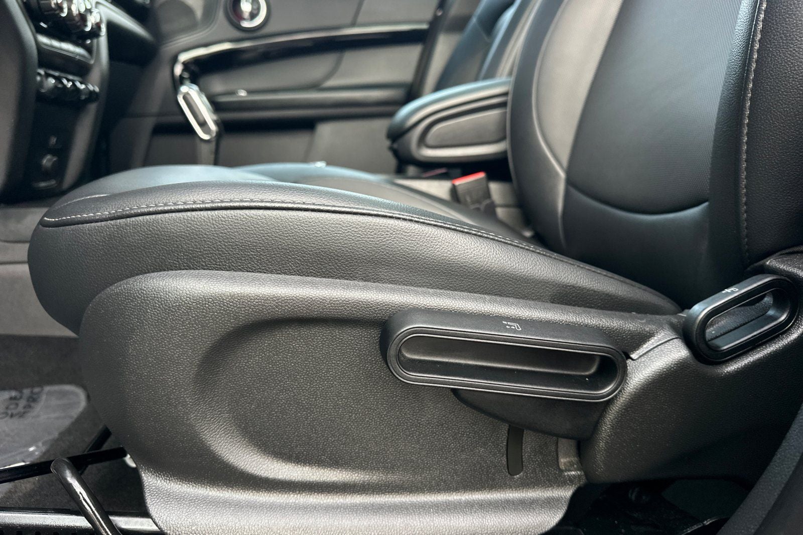 2022 MINI Cooper Countryman SIGNATURE