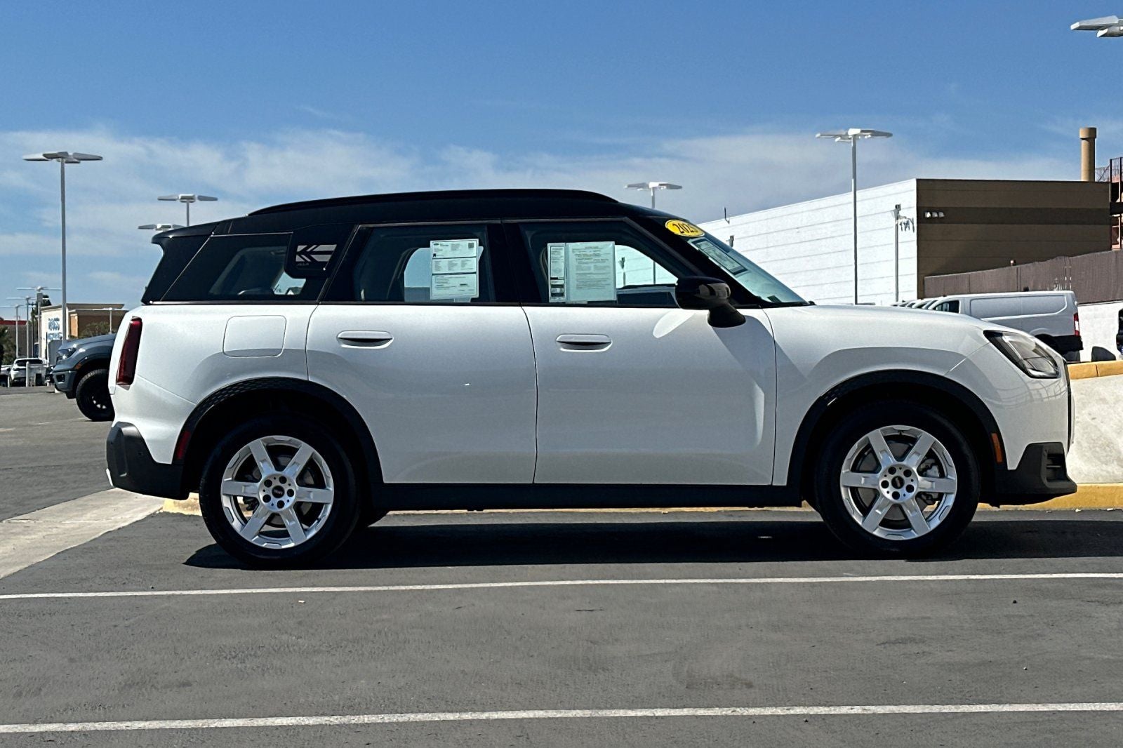 2025 MINI Cooper S Countryman Signature Plus