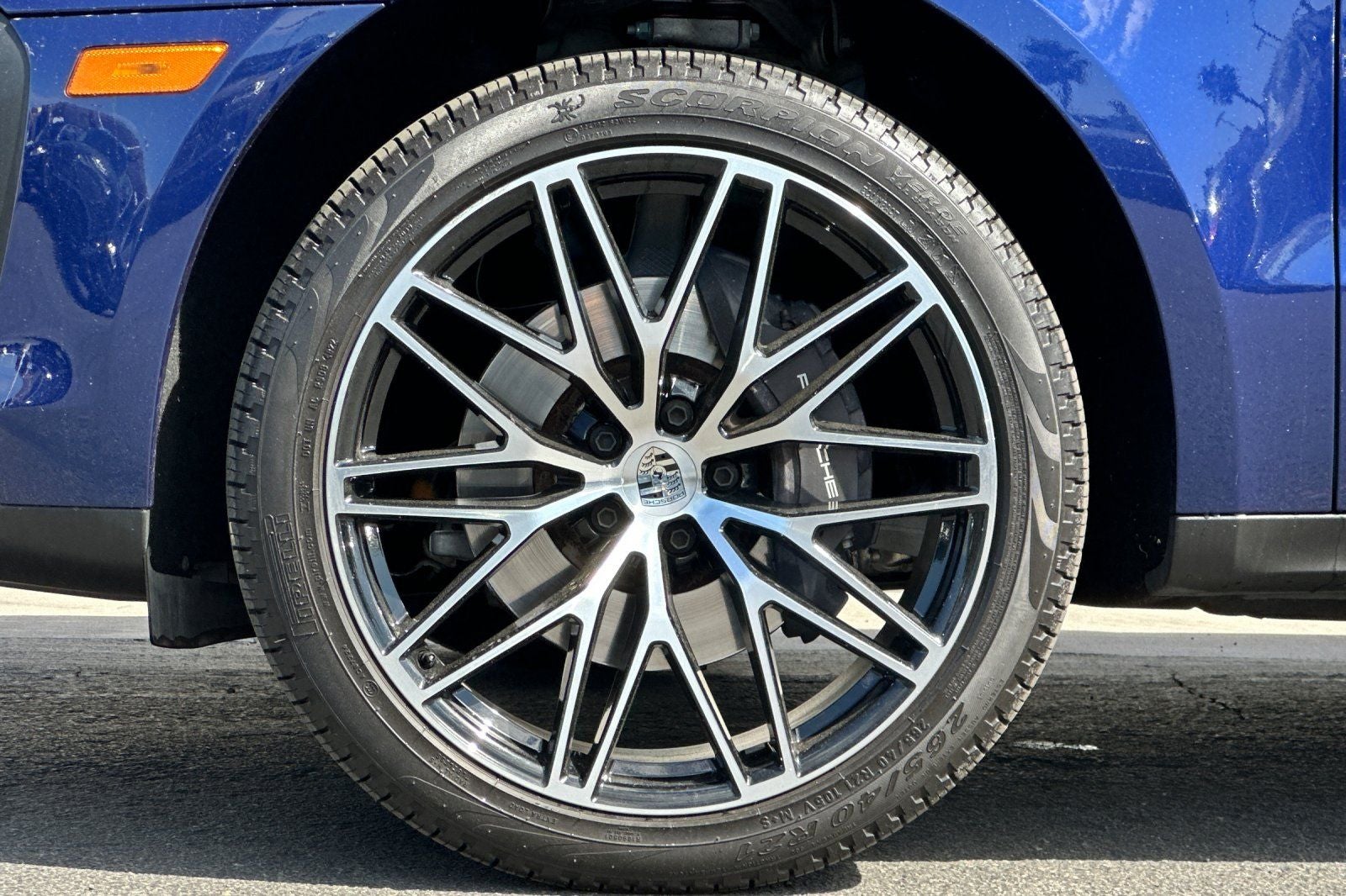 2023 Porsche Macan T