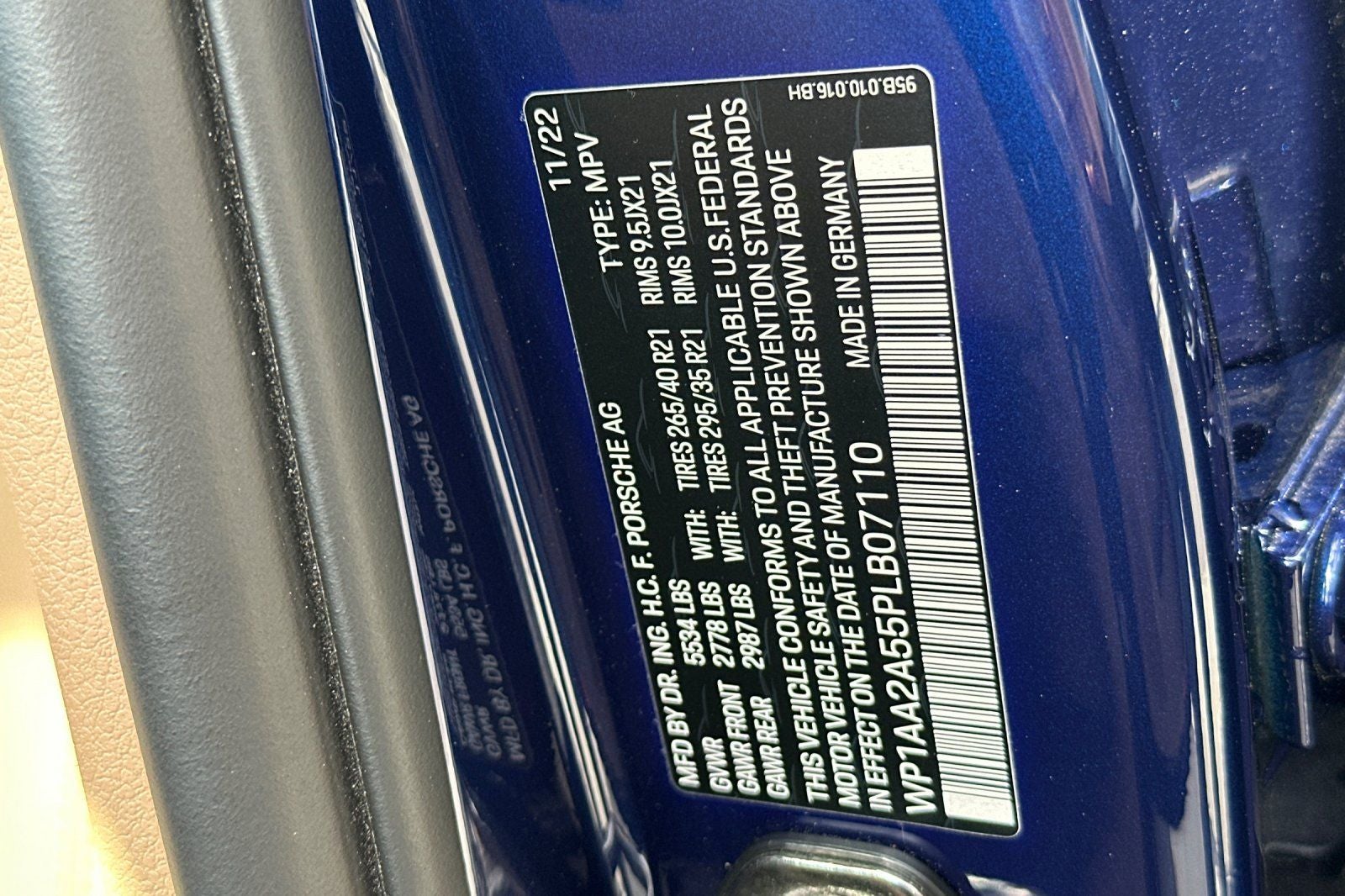 2023 Porsche Macan T