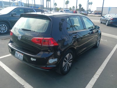 2016 Volkswagen e-Golf SE