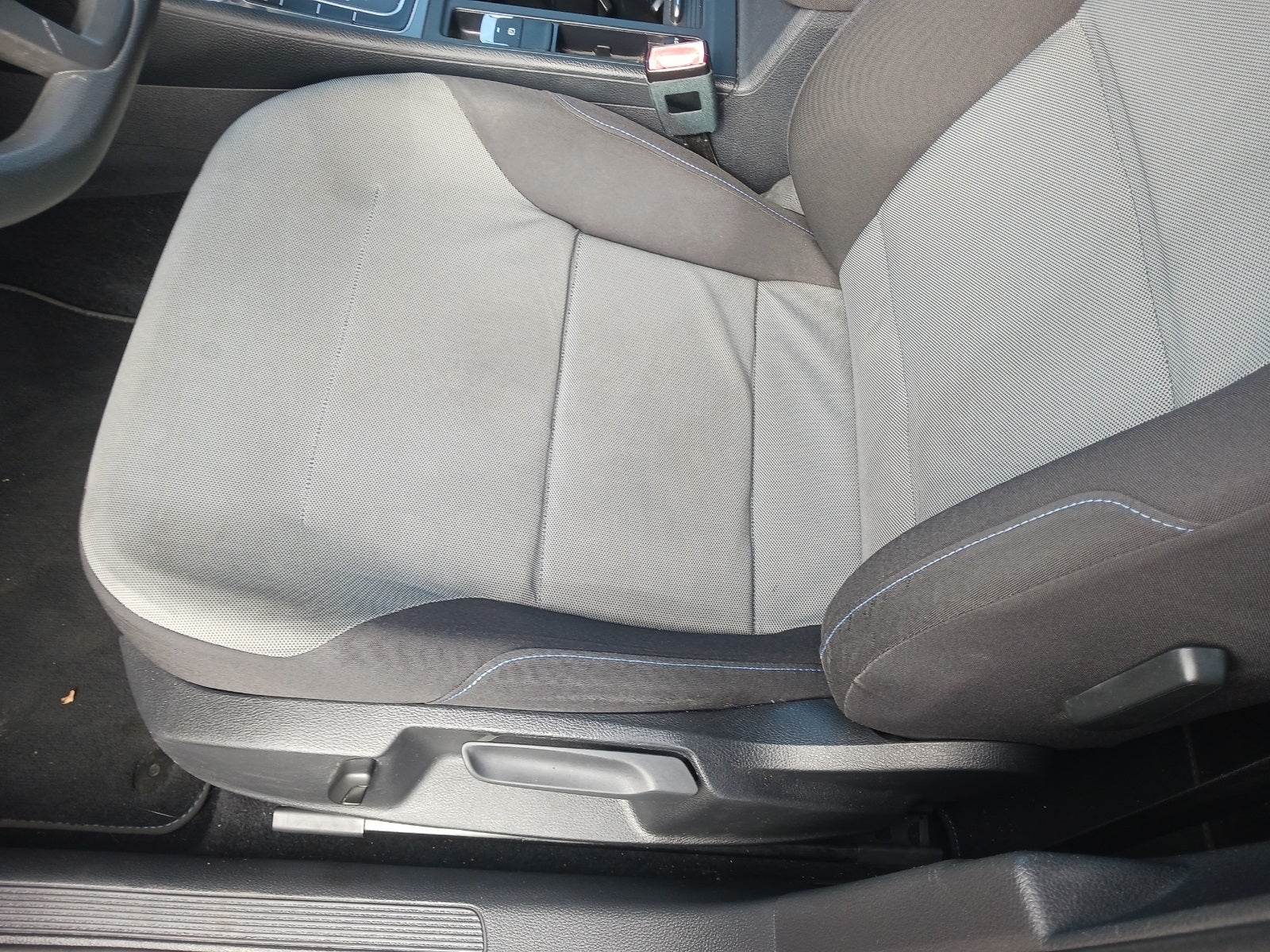 2016 Volkswagen e-Golf SE