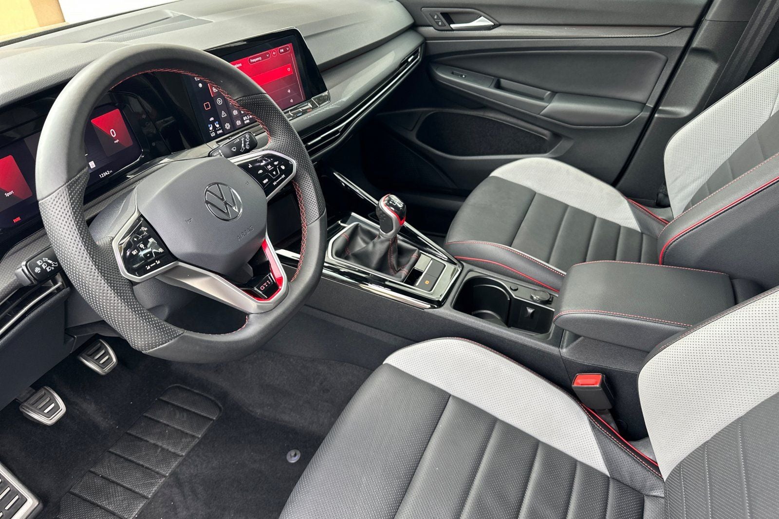 2024 Volkswagen Golf GTI Autobahn