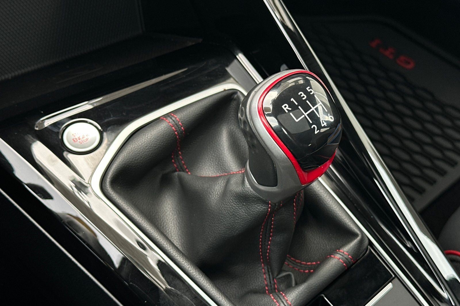 2024 Volkswagen Golf GTI Autobahn