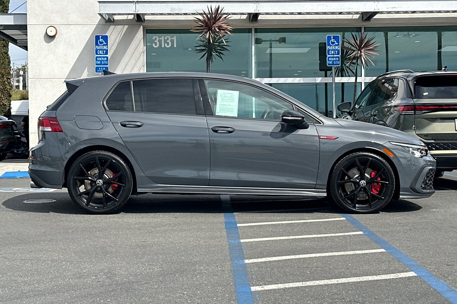 2024 Volkswagen Golf GTI Autobahn