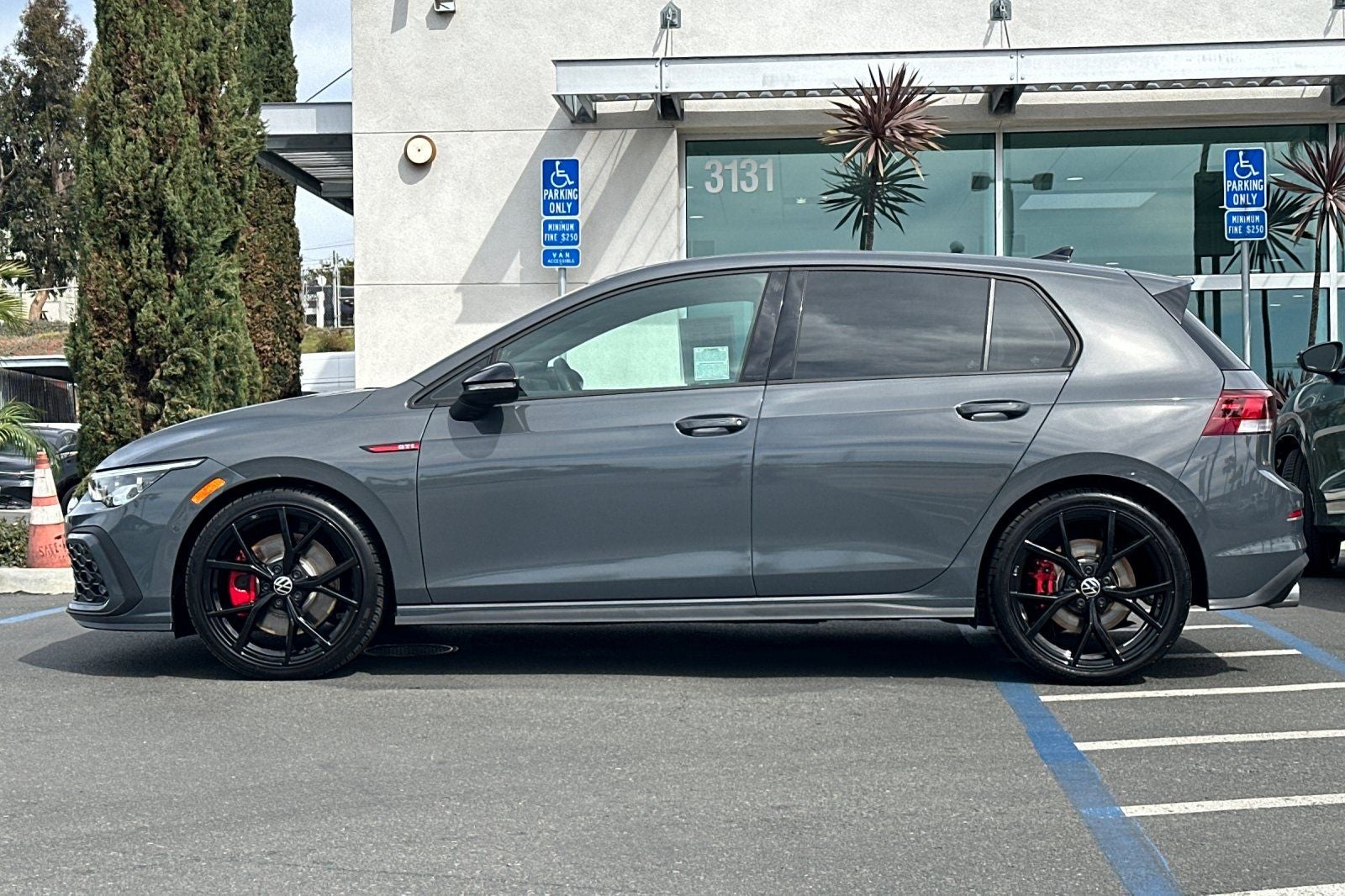 2024 Volkswagen Golf GTI Autobahn