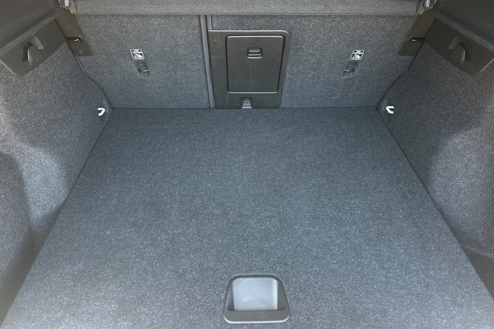 2022 Volvo XC40 Momentum