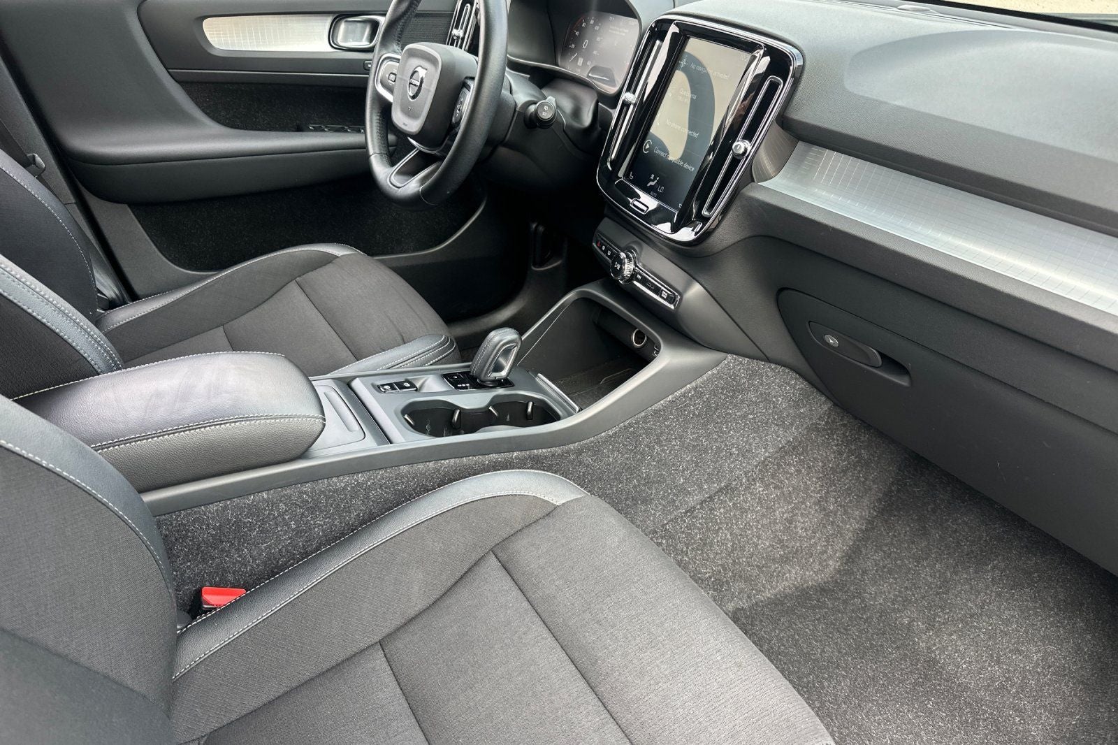 2020 Volvo XC40 Momentum