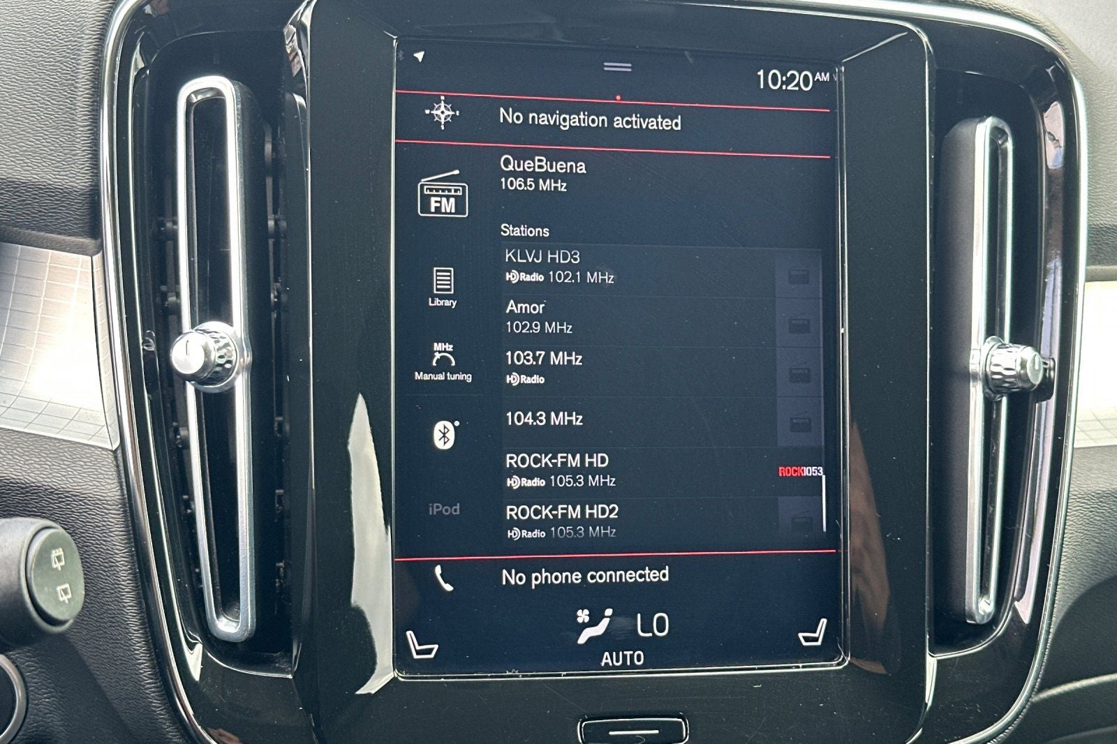 2020 Volvo XC40 Momentum