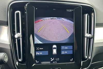 2020 Volvo XC40 Momentum