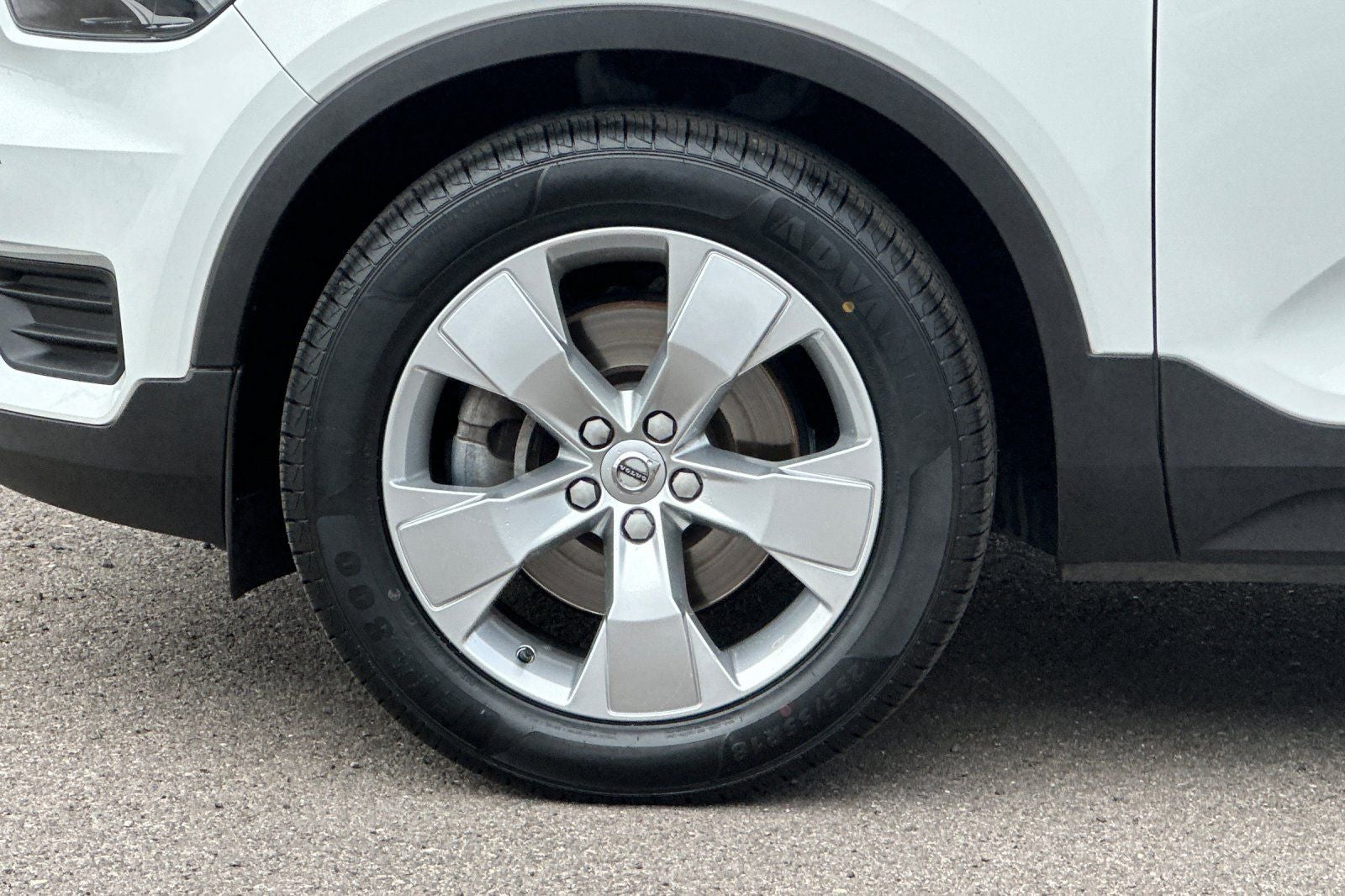 2020 Volvo XC40 Momentum