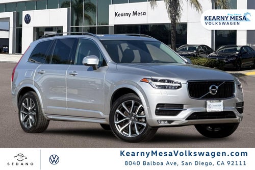 2017 Volvo XC90 T6 Momentum