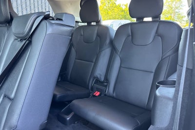 2017 Volvo XC90 T6 Momentum