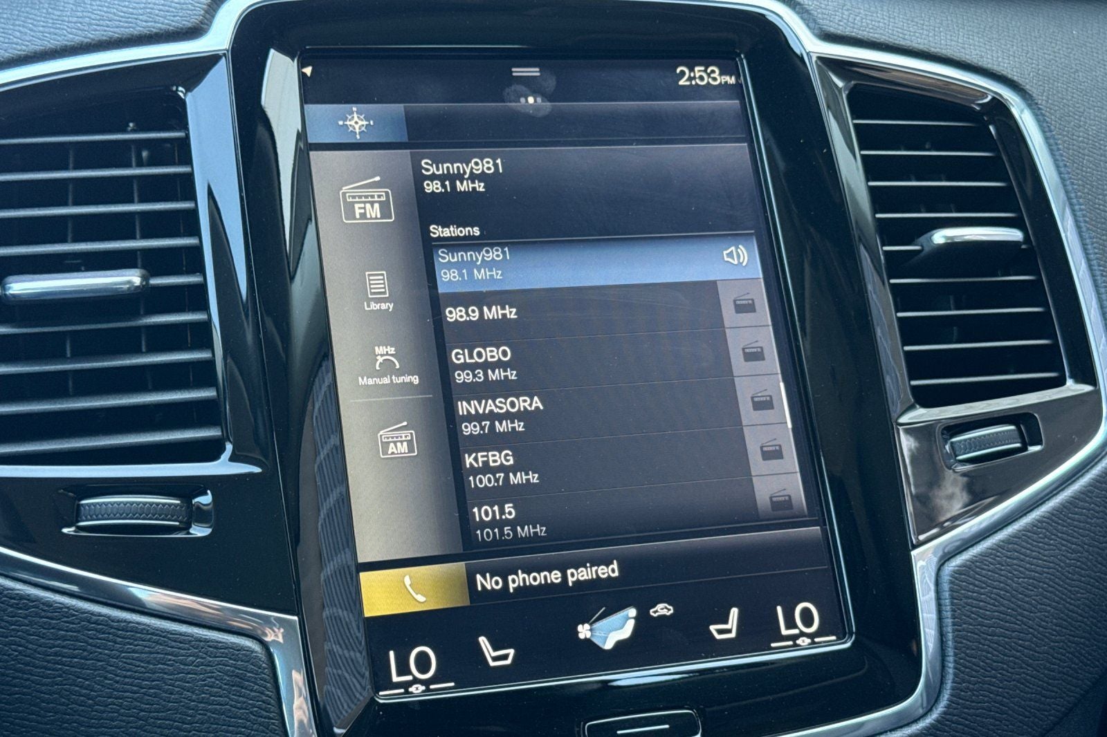 2017 Volvo XC90 T6 Momentum