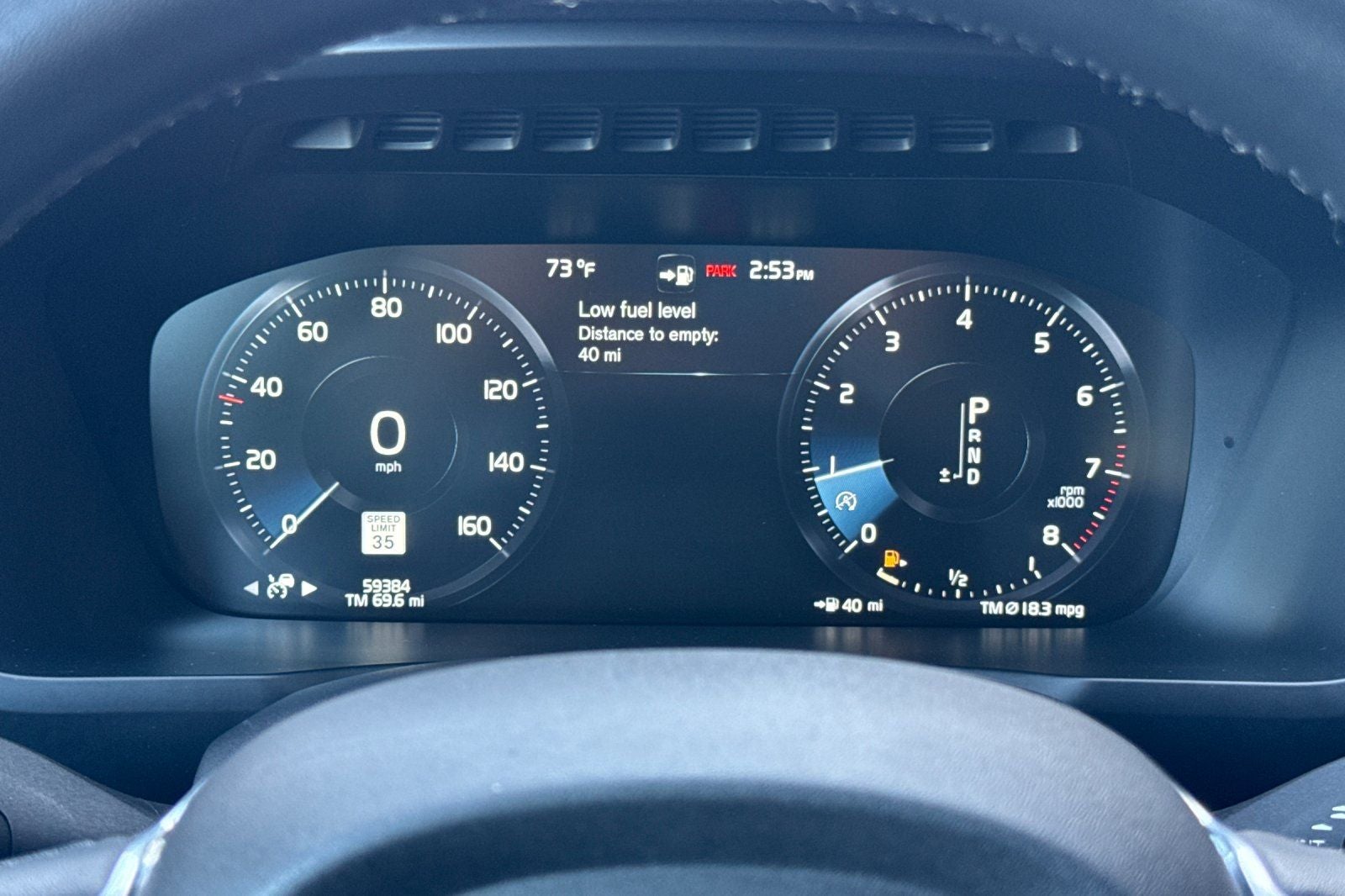 2017 Volvo XC90 T6 Momentum