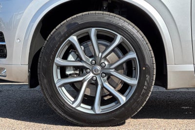 2017 Volvo XC90 T6 Momentum
