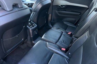 2022 Volvo XC90 Recharge Plug-In Hybrid T8 R-Design Extended Range 7P