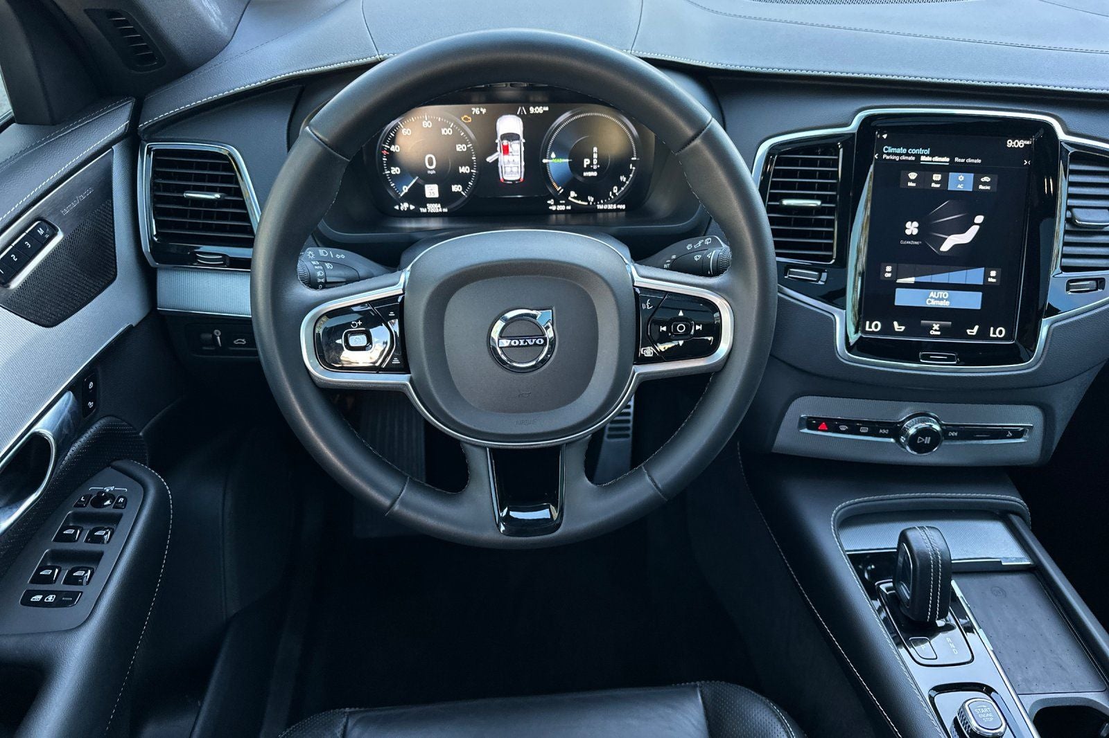 2022 Volvo XC90 Recharge Plug-In Hybrid T8 R-Design Extended Range 7P