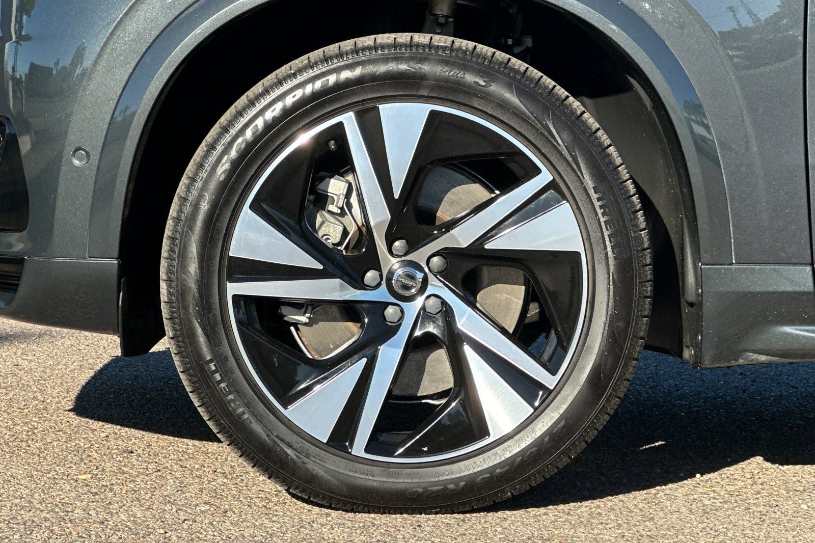 2022 Volvo XC90 Recharge Plug-In Hybrid T8 R-Design Extended Range 7P