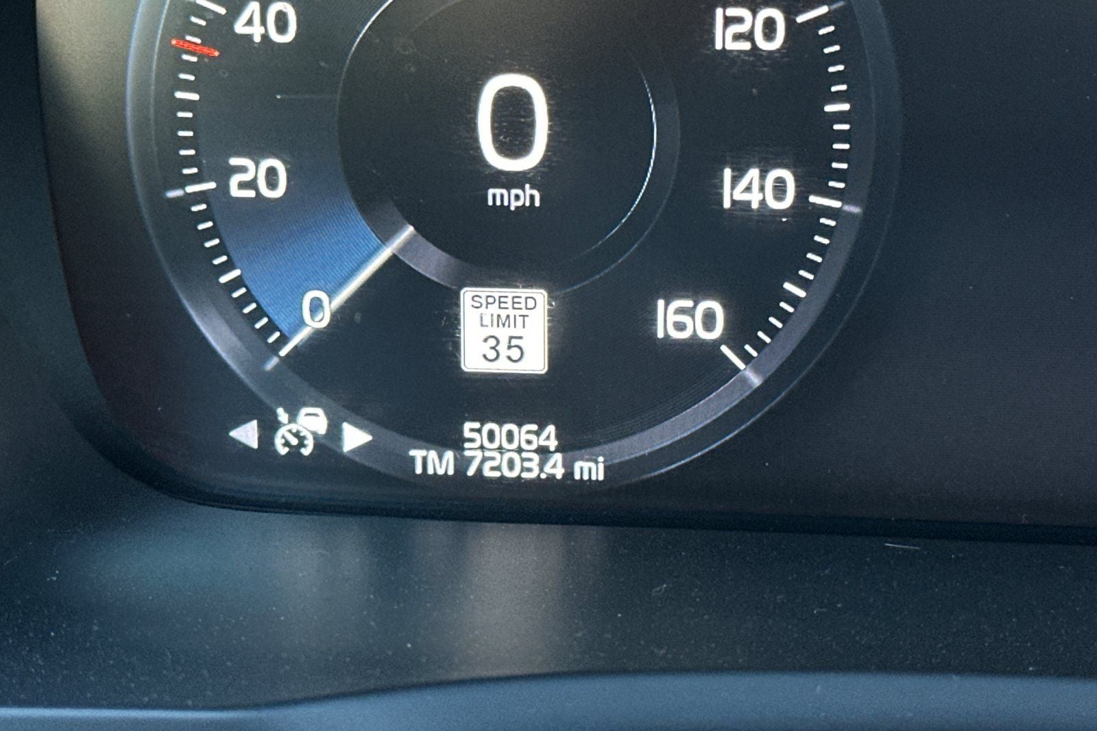 2022 Volvo XC90 Recharge Plug-In Hybrid T8 R-Design Extended Range 7P