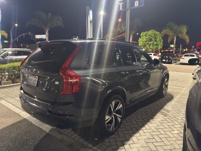 2022 Volvo XC90 Recharge Plug-In Hybrid T8 R-Design Extended Range 7P